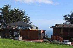 Big Sur lodging: Ragged Point Inn