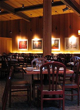the interior of Mountain Room Restaurant at <!--Yosemite Lodge at the Falls-->Yosemite Valley Lodge